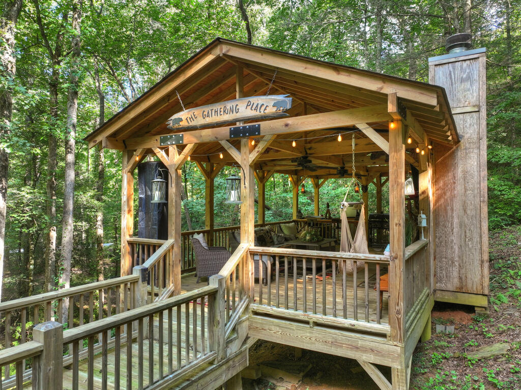 685 Chopped Oak Road