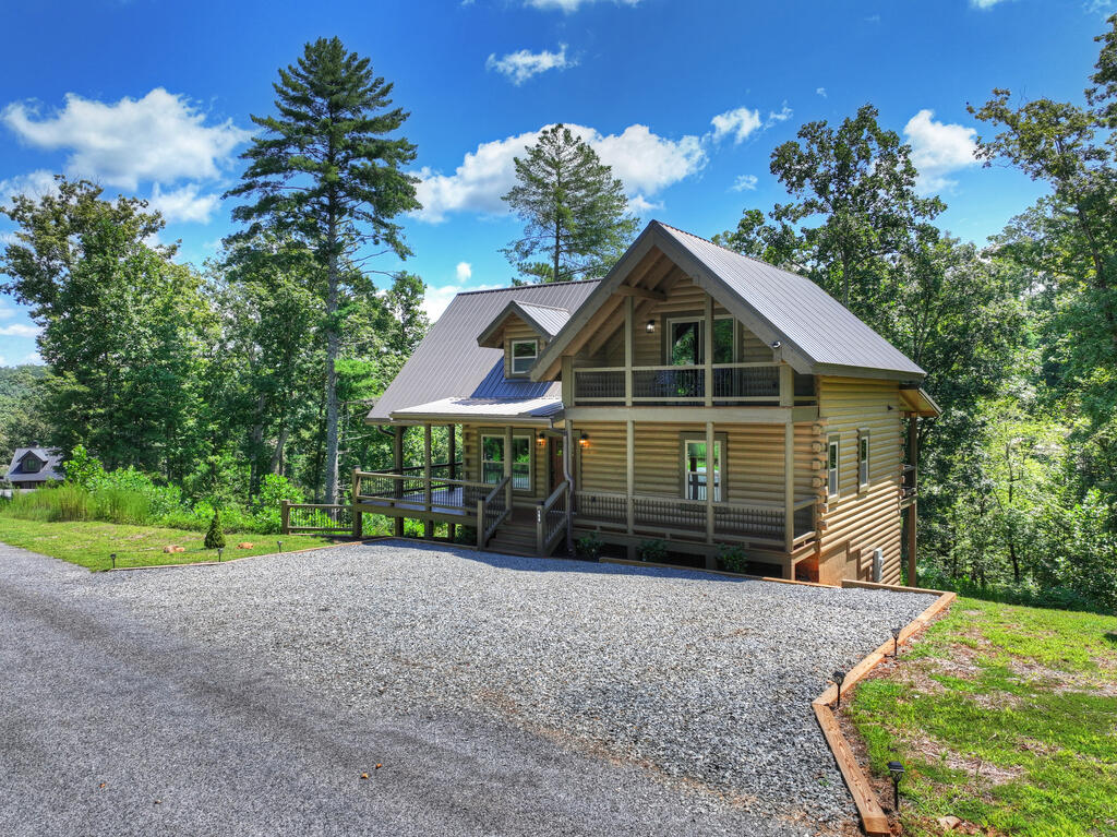 196 N Jakes Landing Way