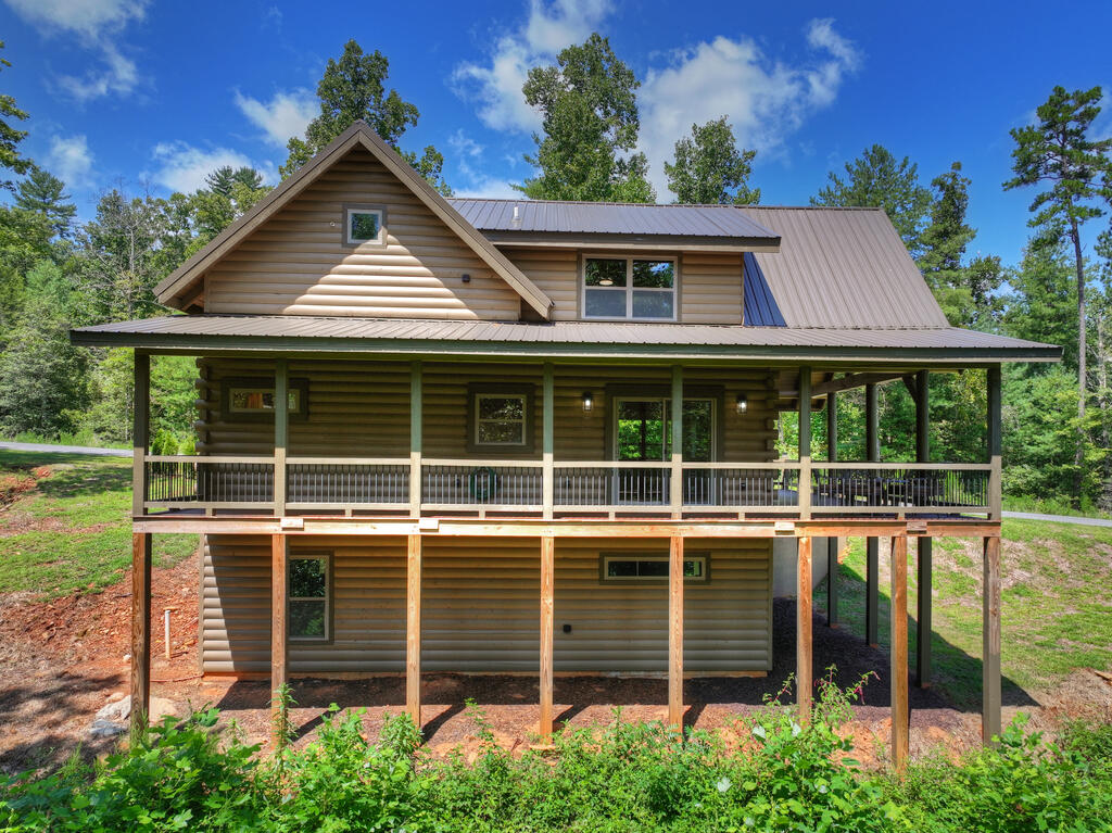 196 N Jakes Landing Way