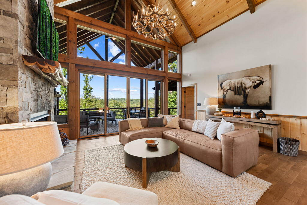 107 Fish Tale Cove