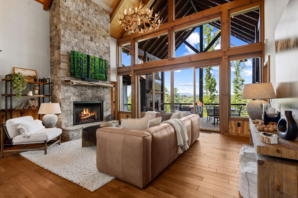 107 Fish Tale Cove