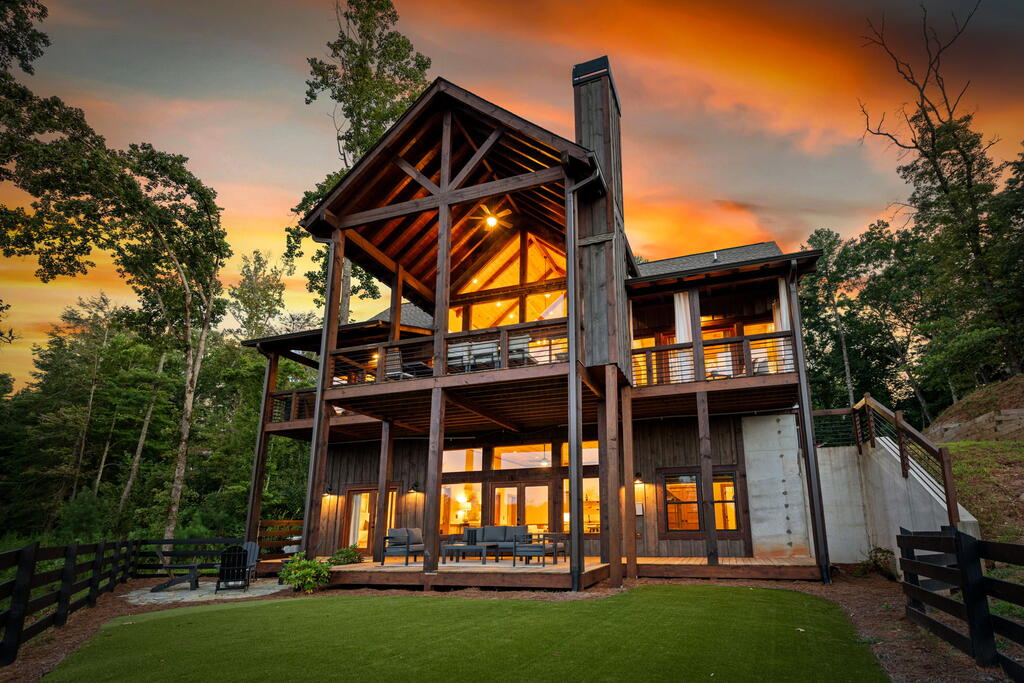 107 Fish Tale Cove