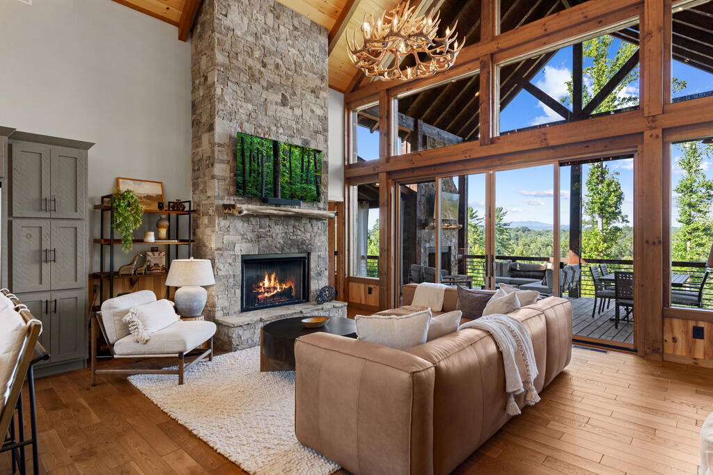 107 Fish Tale Cove