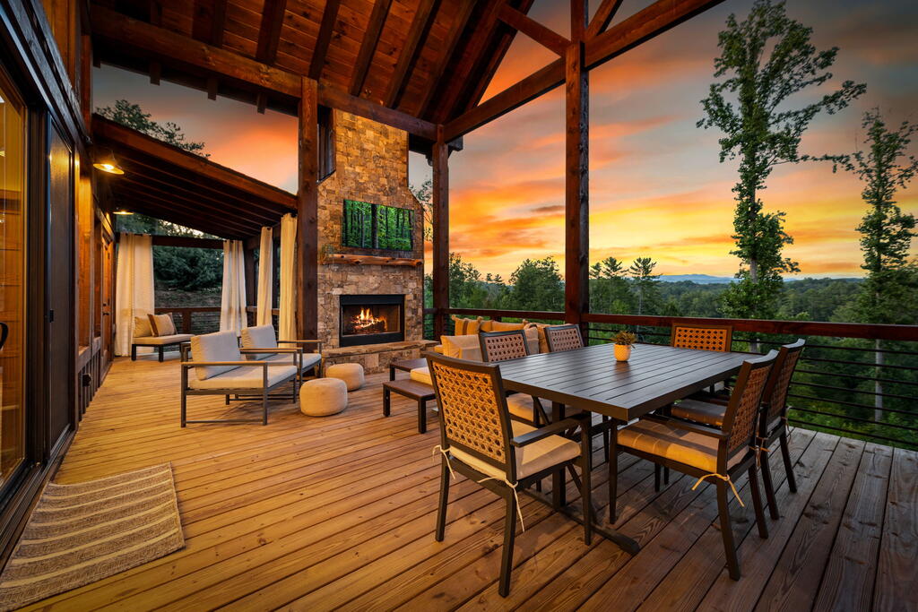 107 Fish Tale Cove