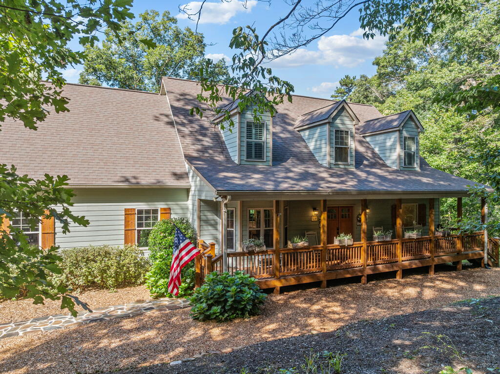 70 Clear Creek Valley Drive