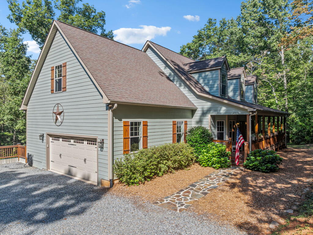 70 Clear Creek Valley Drive
