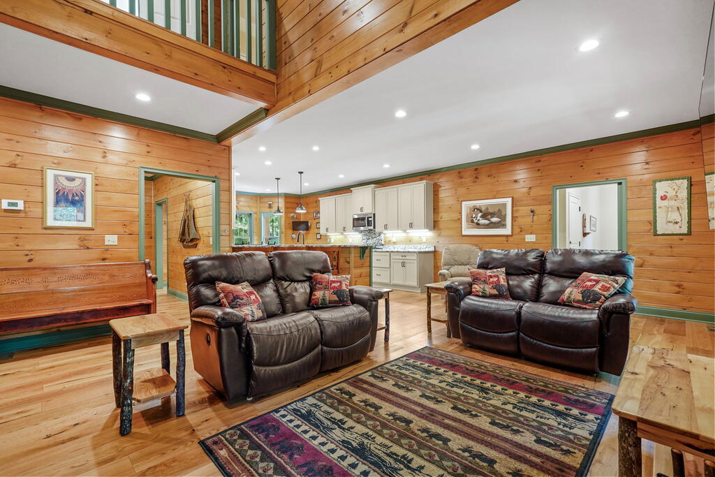 70 Clear Creek Valley Drive