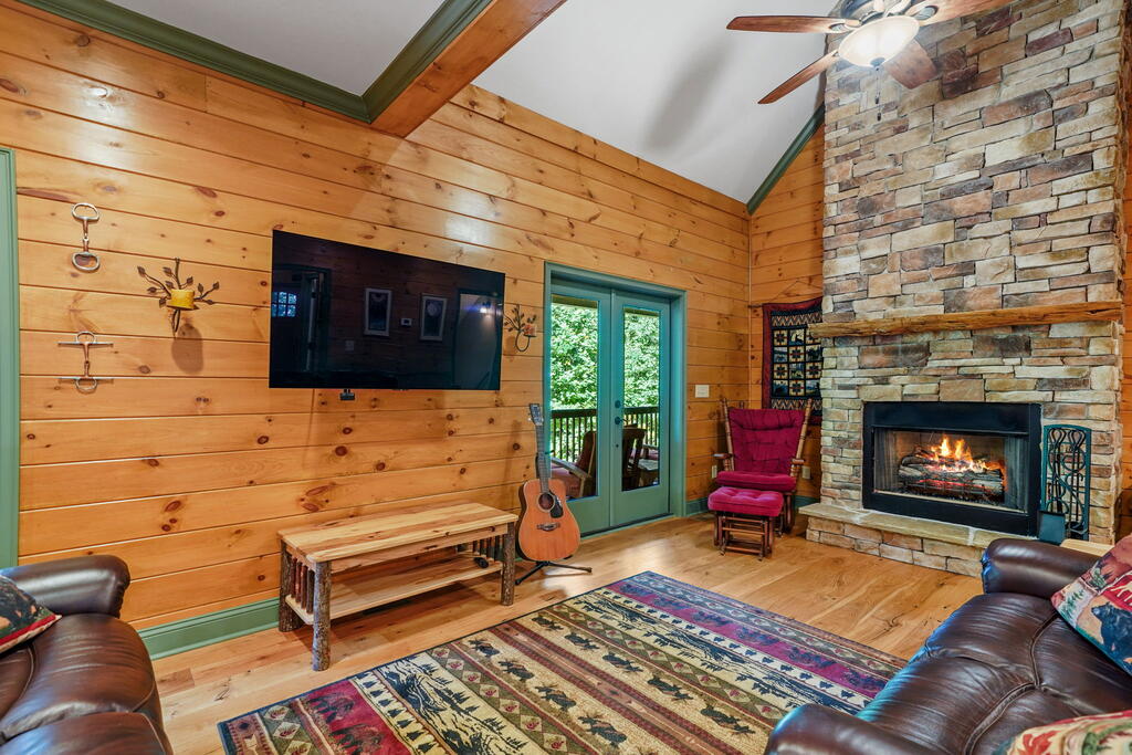 70 Clear Creek Valley Drive