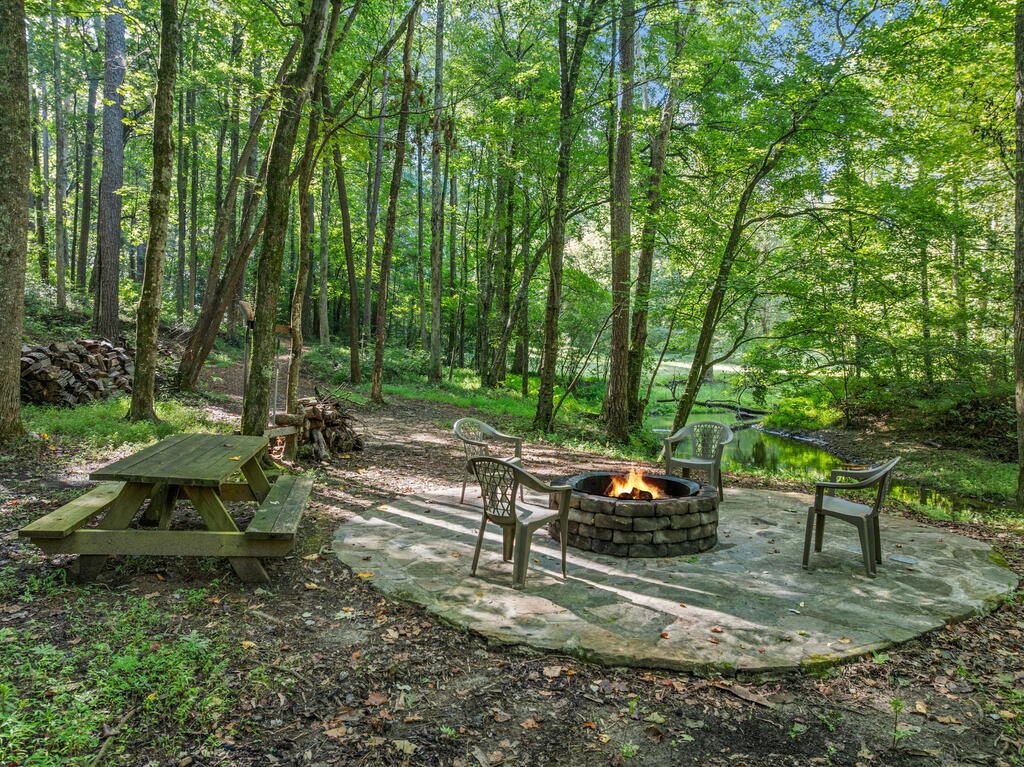 70 Clear Creek Valley Drive