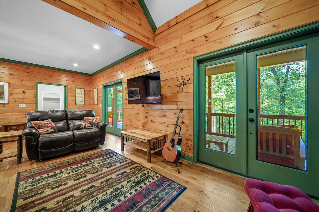 70 Clear Creek Valley Drive