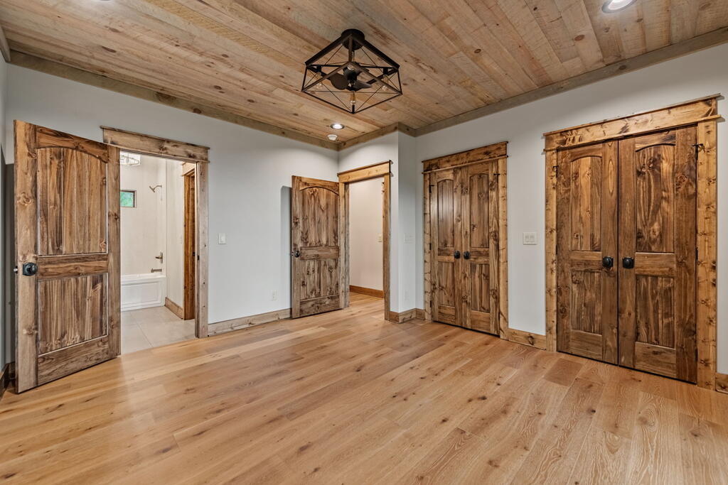 380 Utana Bluffs Trail