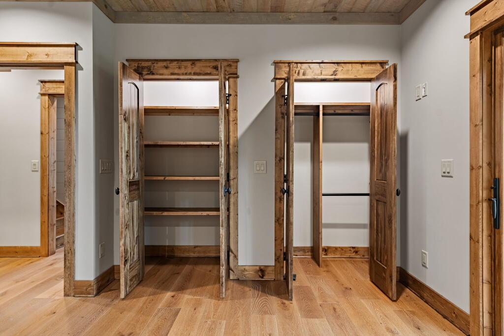 380 Utana Bluffs Trail