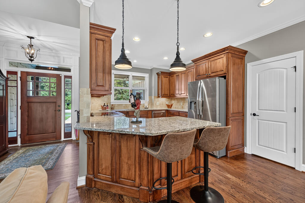 2703 Hwy 382w