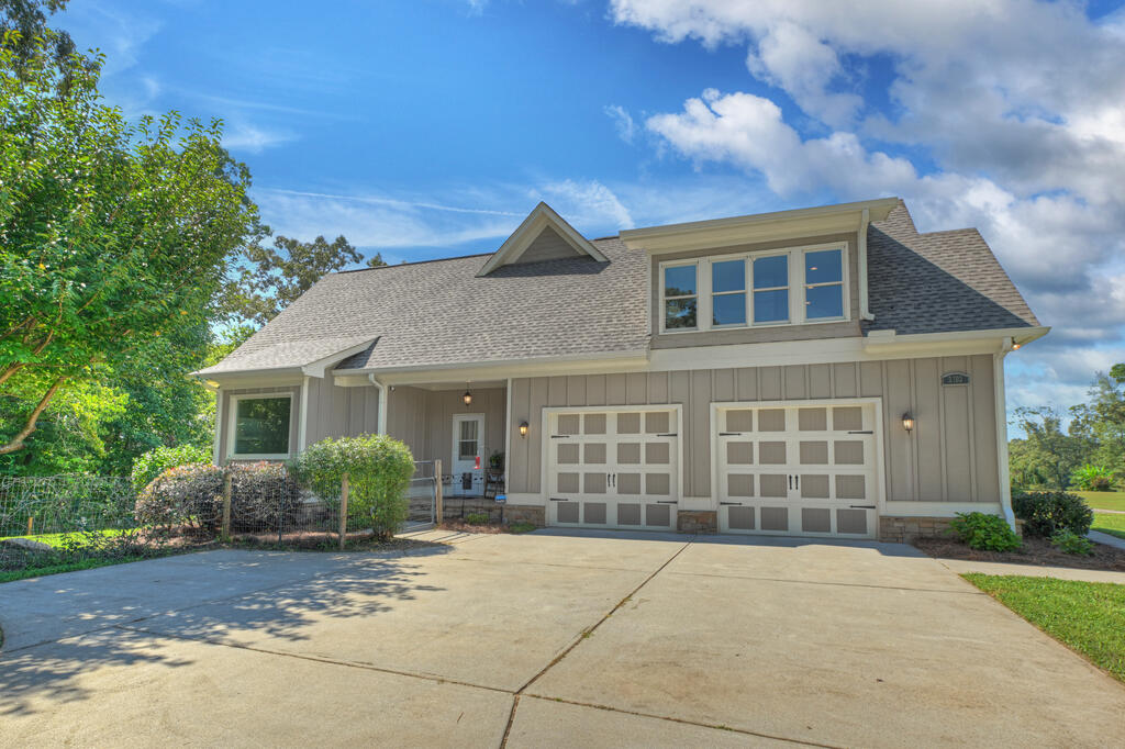 2703 Hwy 382w