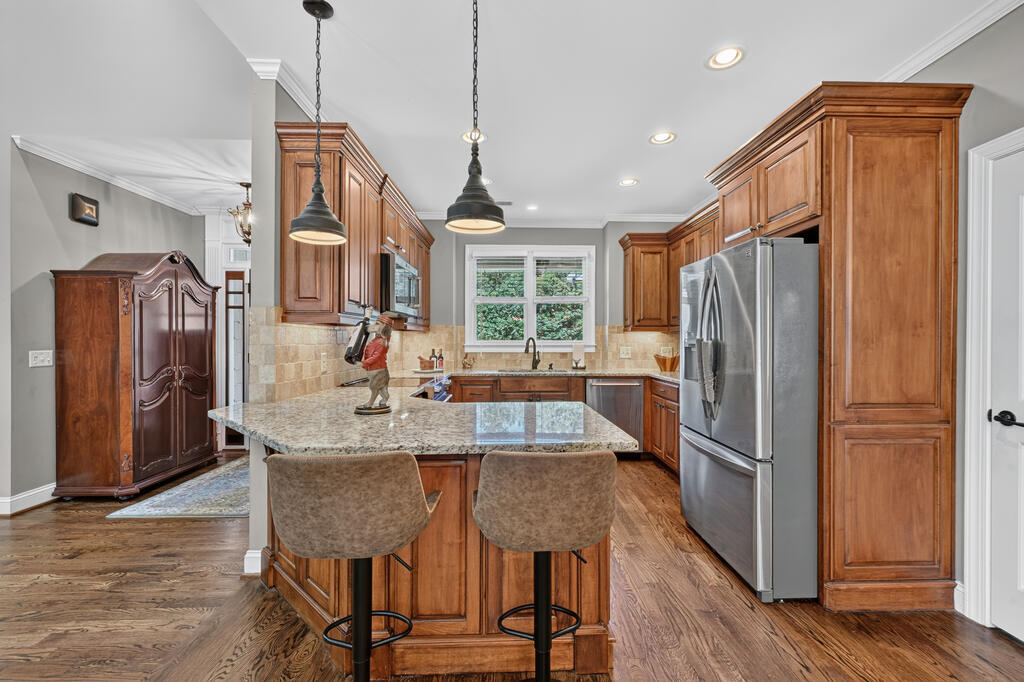 2703 Hwy 382w