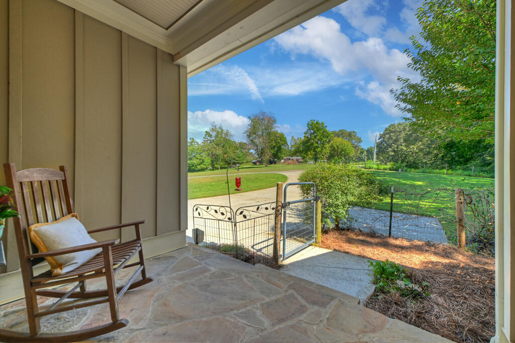 2703 Hwy 382w