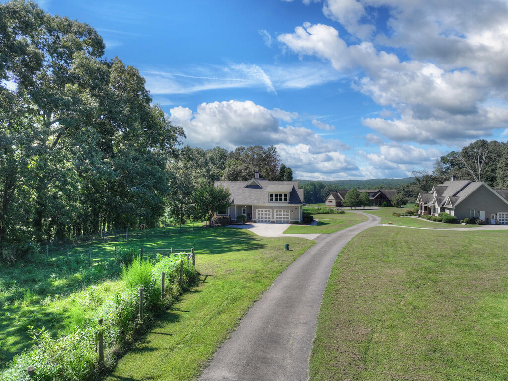2703 Hwy 382w