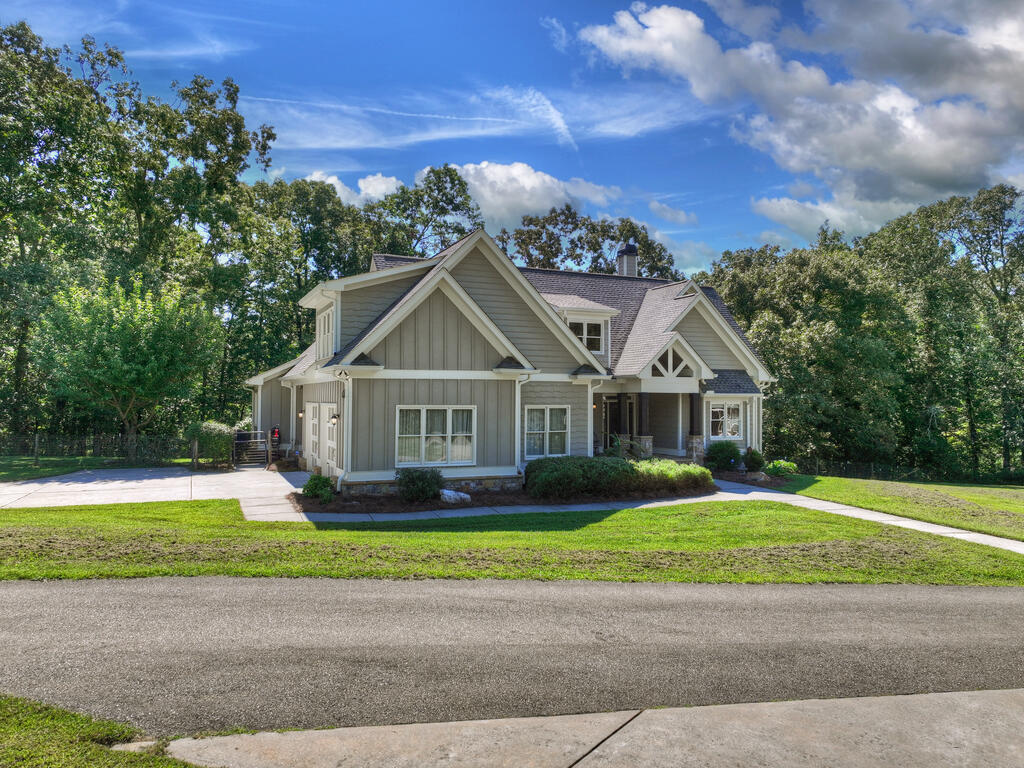 2703 Hwy 382w