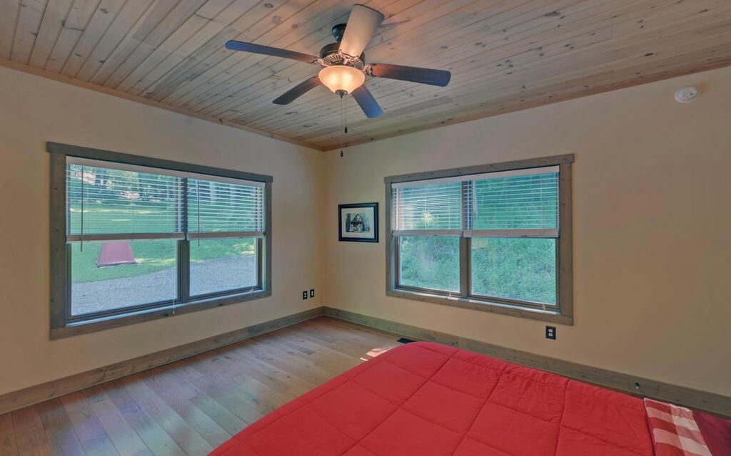 1374 Lucius Road