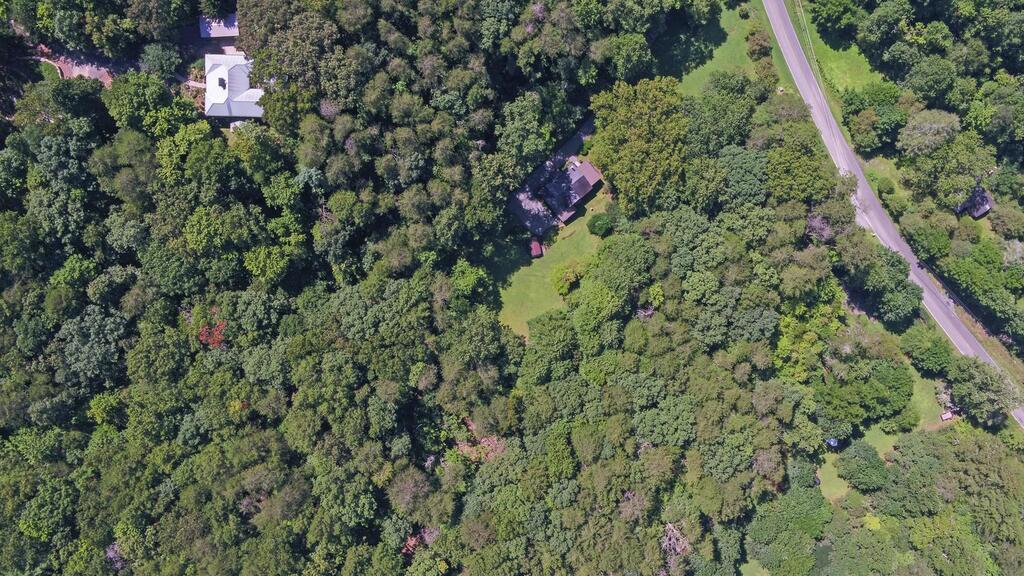 1374 Lucius Road