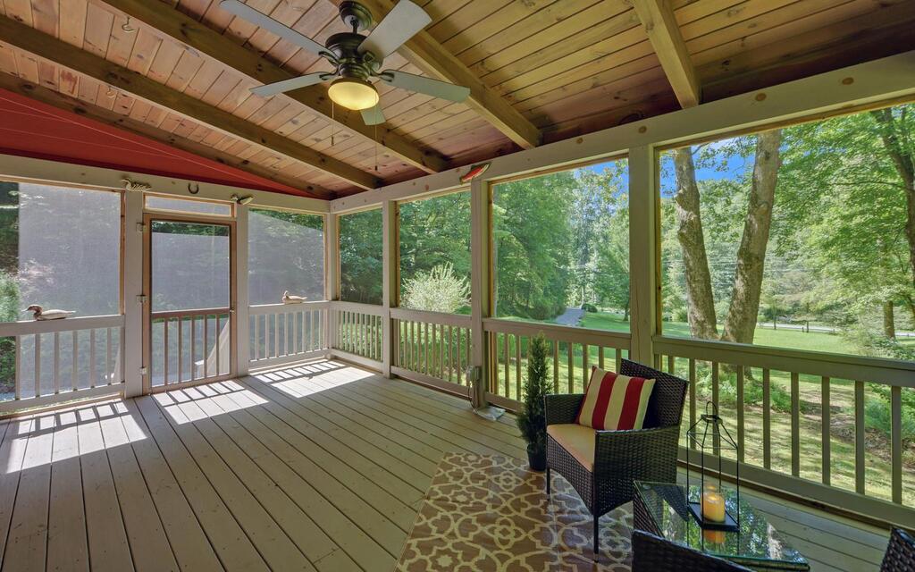 1374 Lucius Road