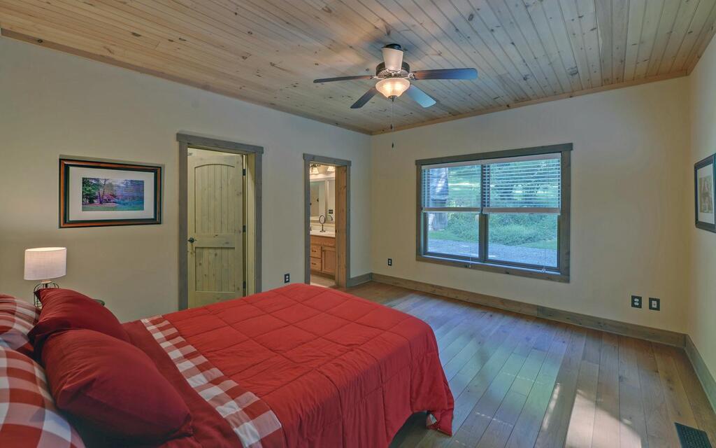 1374 Lucius Road