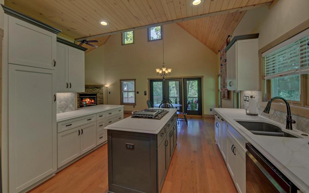 1374 Lucius Road