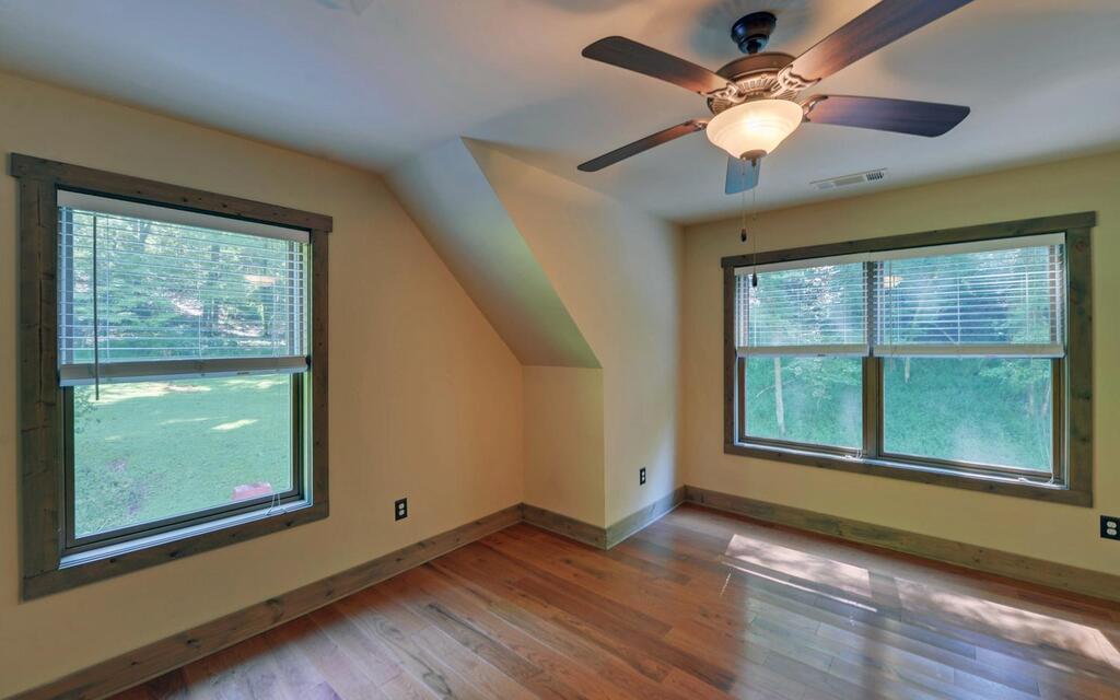 1374 Lucius Road