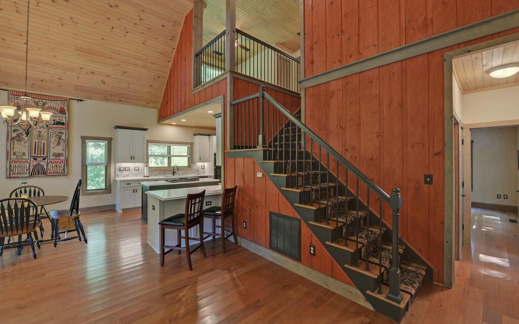 1374 Lucius Road
