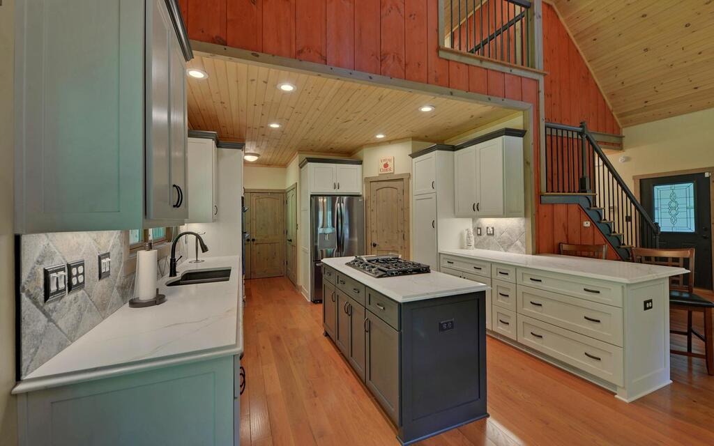 1374 Lucius Road