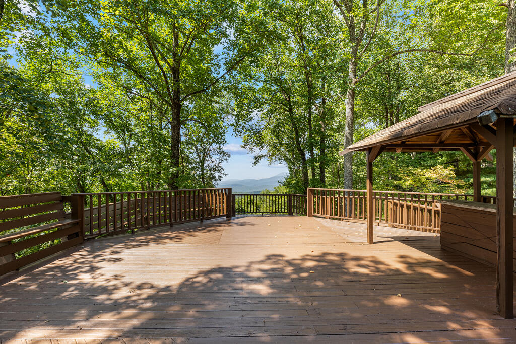 260 Observation Lane