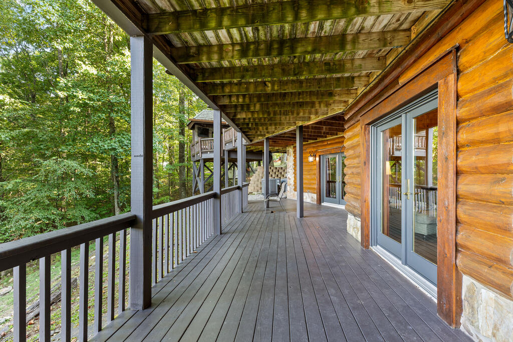 260 Observation Lane