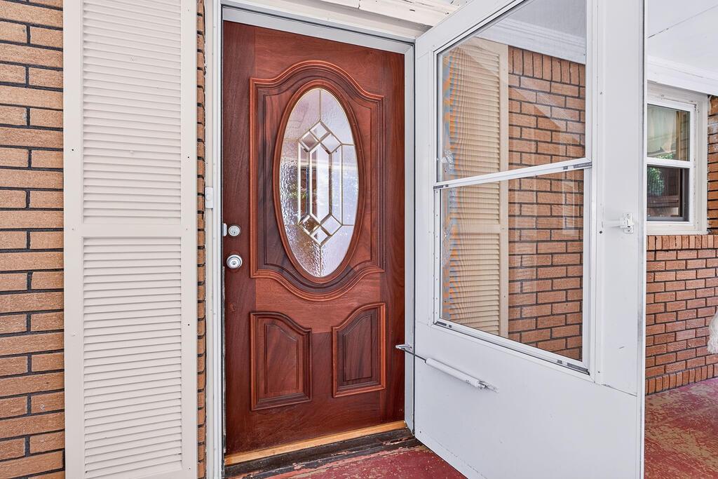 466 Ellington Road