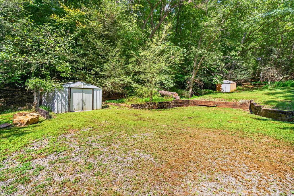 466 Ellington Road