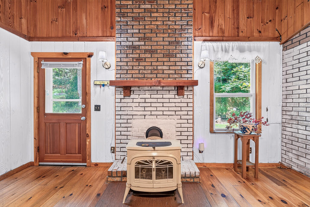 466 Ellington Road