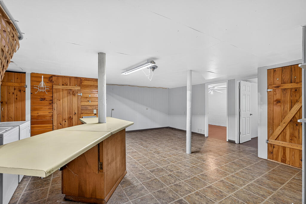 466 Ellington Road