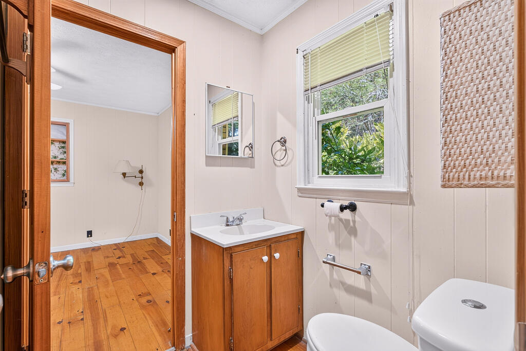466 Ellington Road