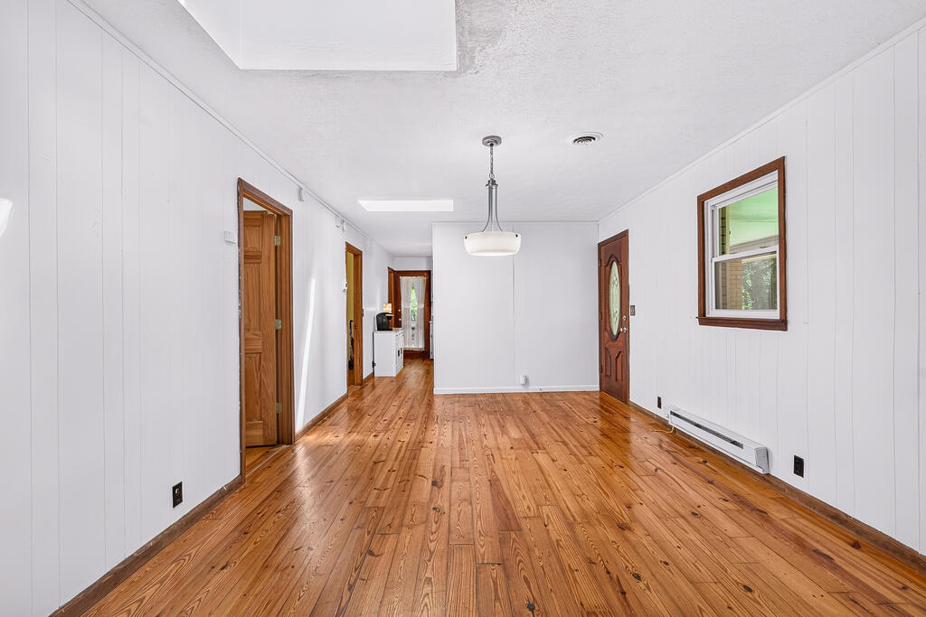 466 Ellington Road