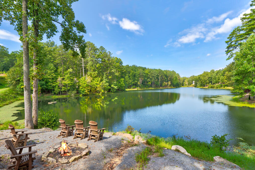 1068 High River Road