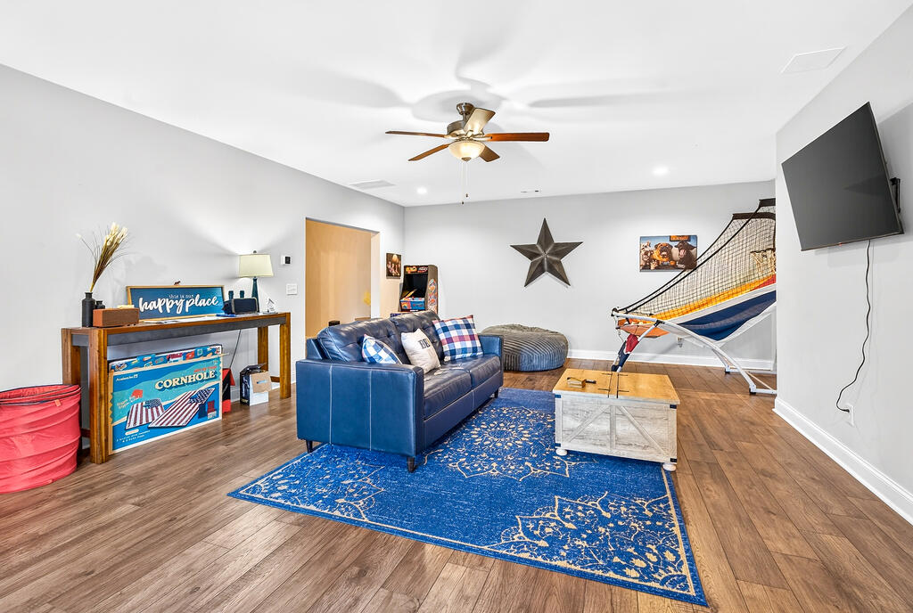 1068 High River Road