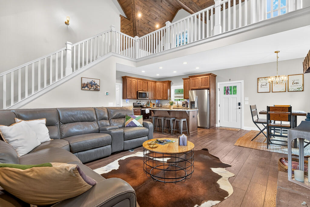 1068 High River Road
