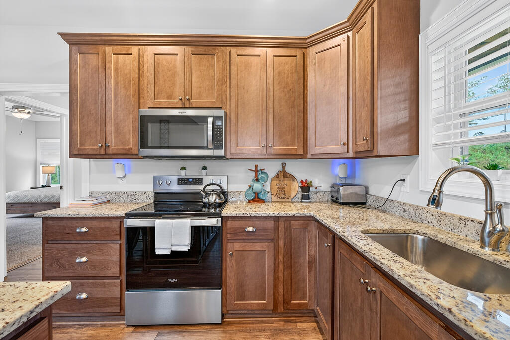 1068 High River Road