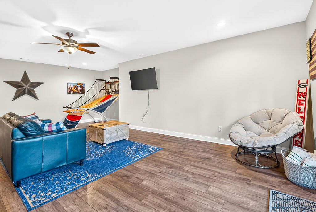 1068 High River Road