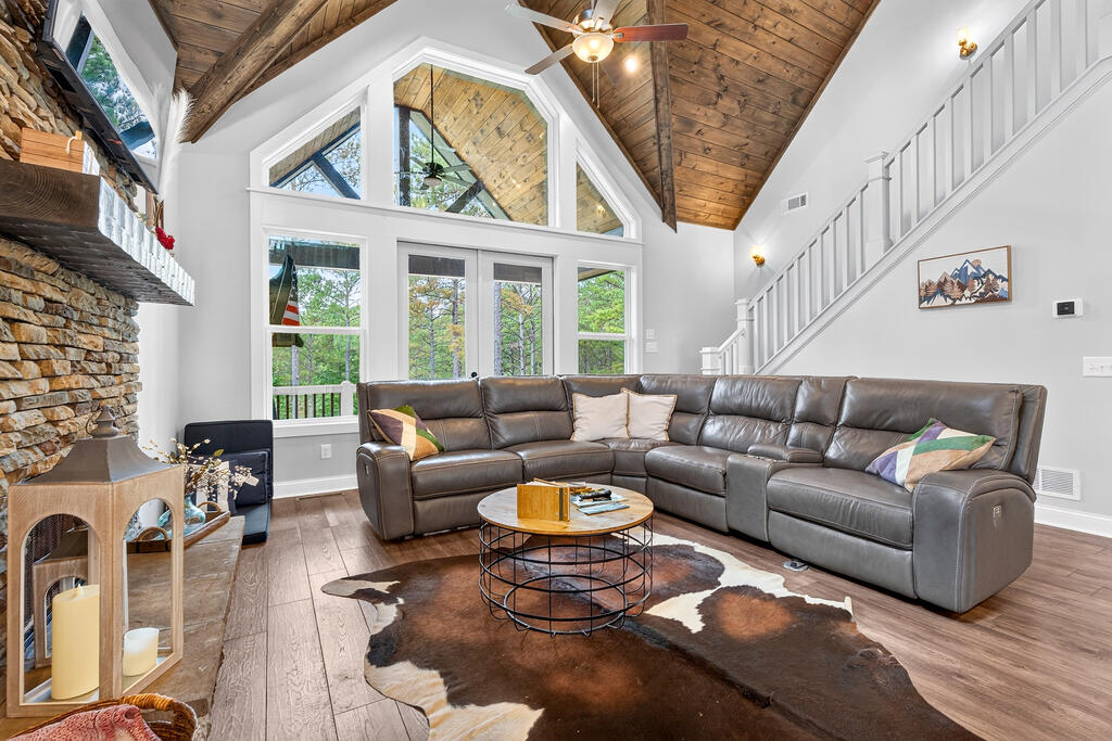 1068 High River Road