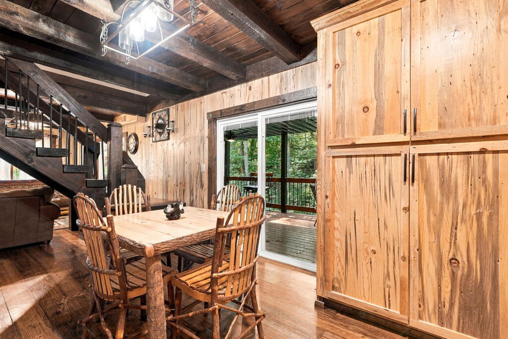 268 Mission Hill Rd