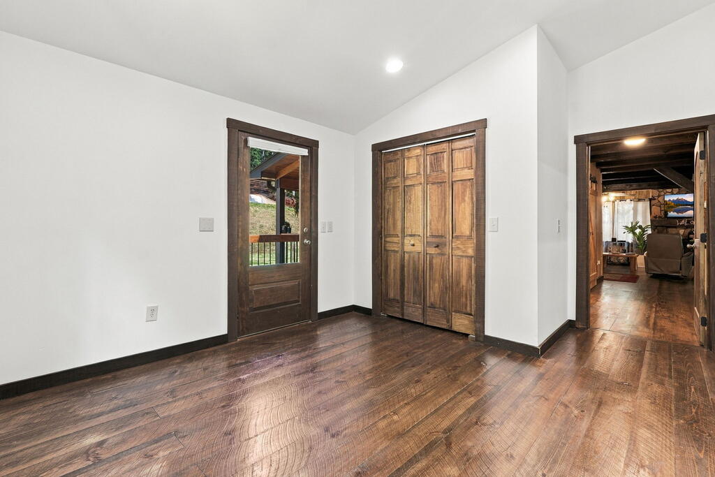 268 Mission Hill Rd
