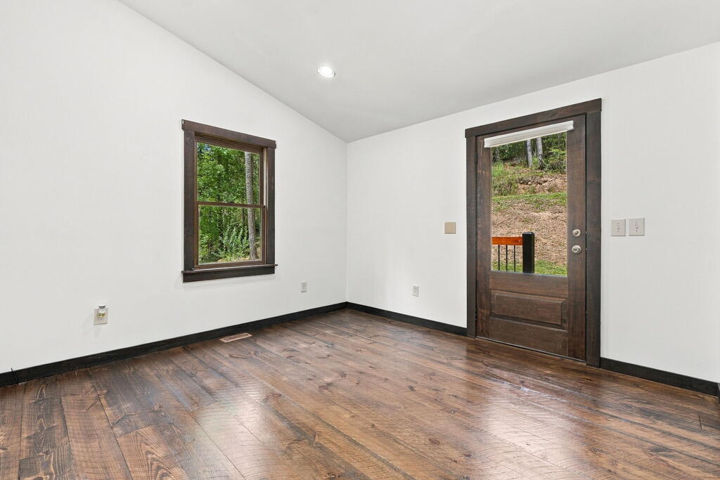 268 Mission Hill Rd