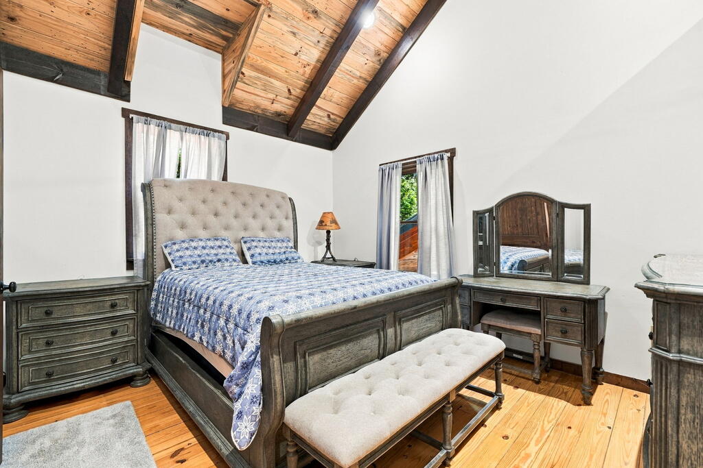 268 Mission Hill Rd