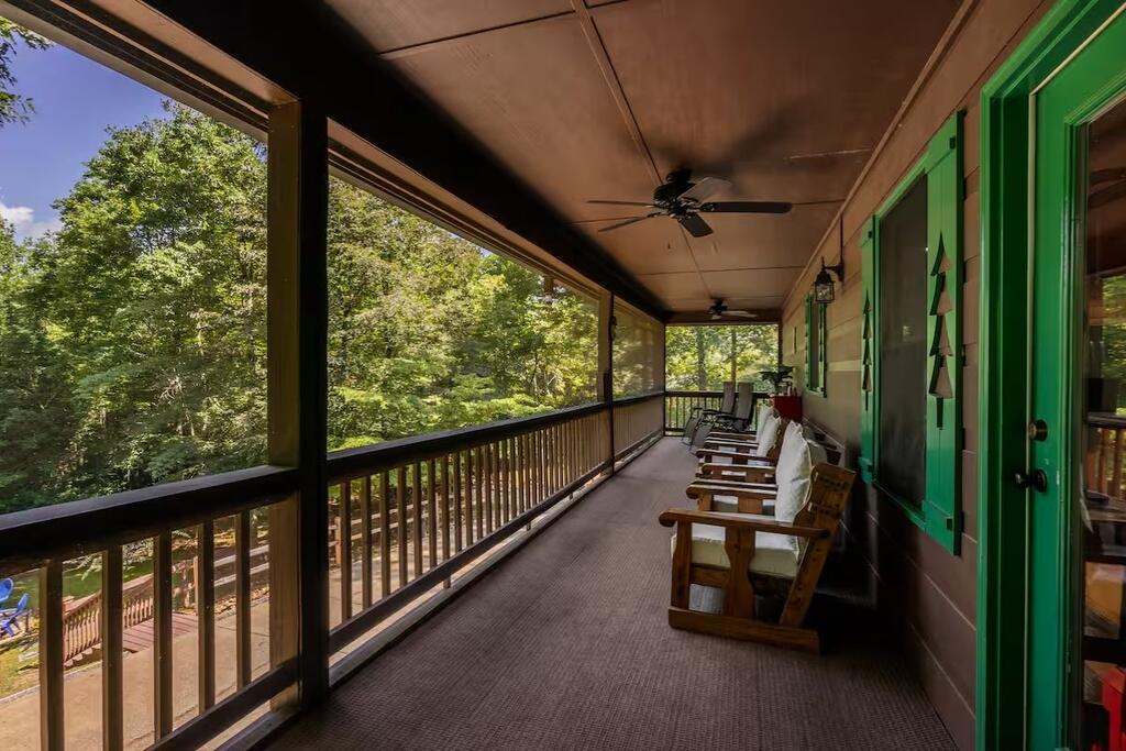808 Villa Drive