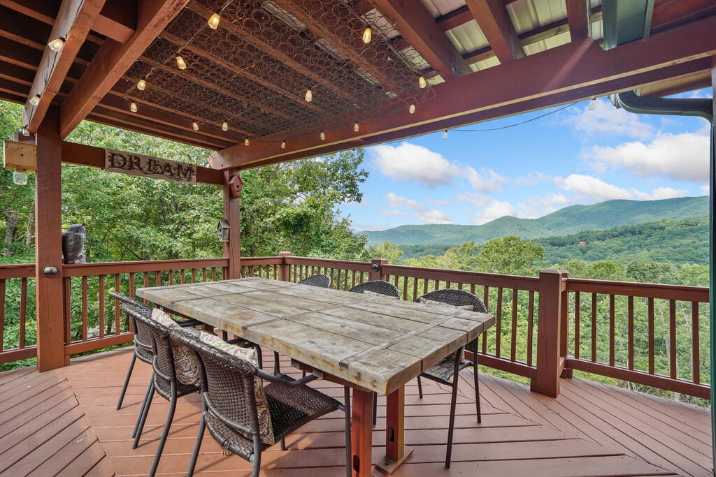 551 Amy Creek Circle